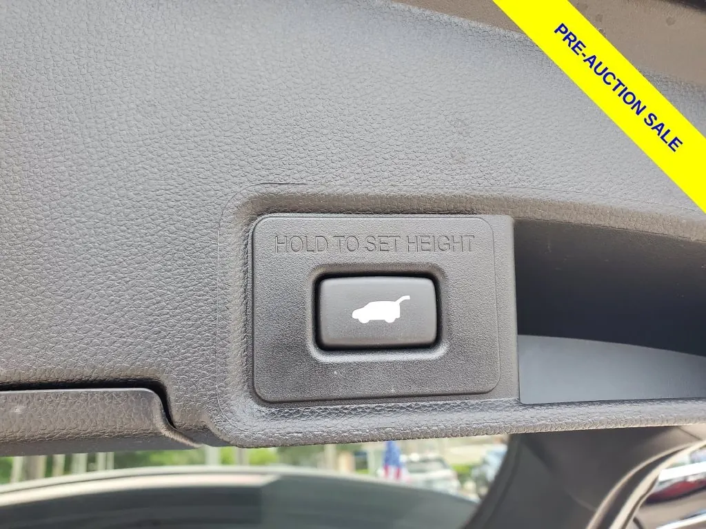 2025 Acura RDX SH-AWD - Photo 9