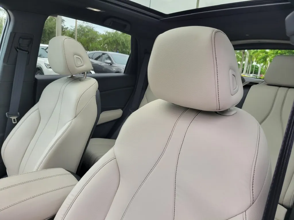2026 Acura RDX SH-AWD - Photo 16
