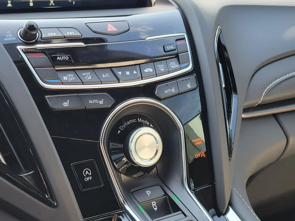 2026 Acura RDX SH-AWD - Photo 14
