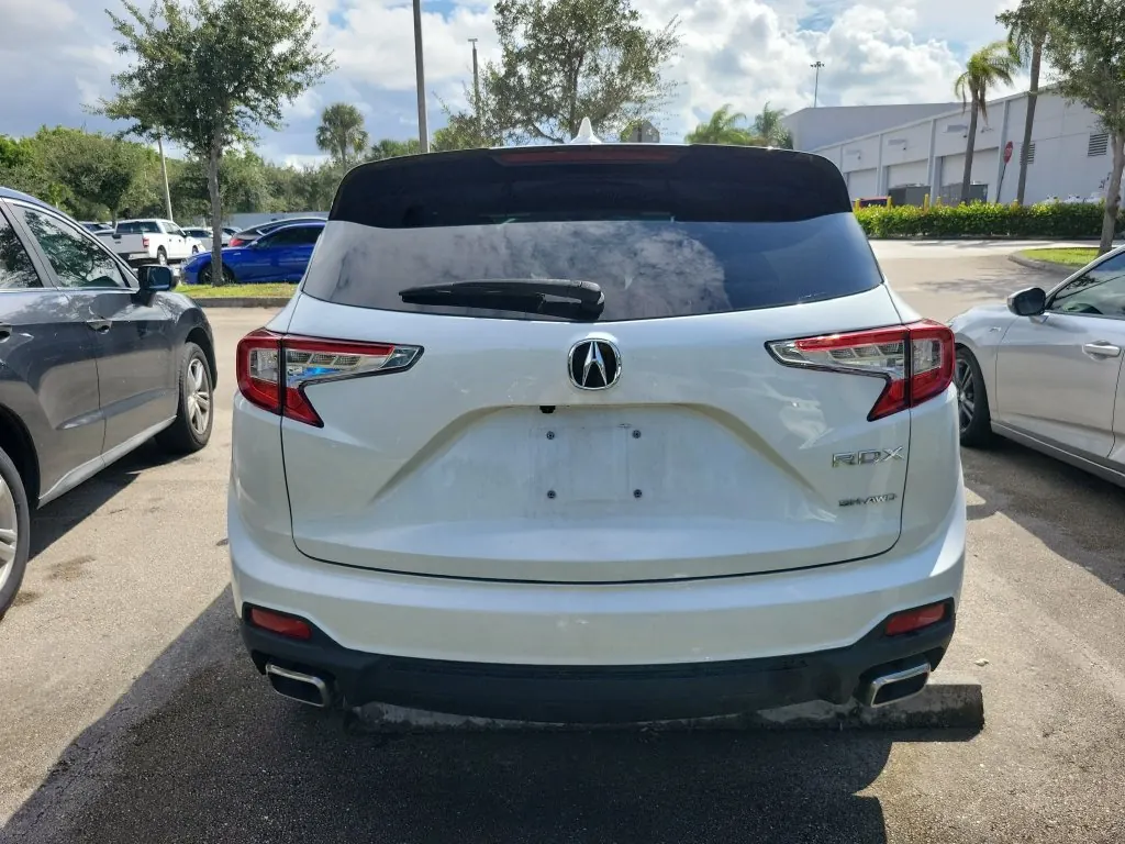 2025 Acura RDX SH-AWD - Photo 7