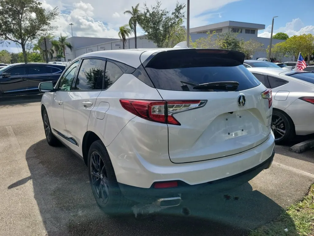 2025 Acura RDX SH-AWD - Photo 6