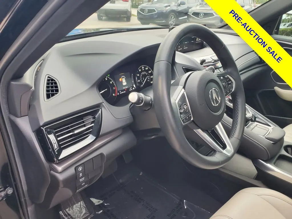 2025 Acura RDX SH-AWD - Photo 15