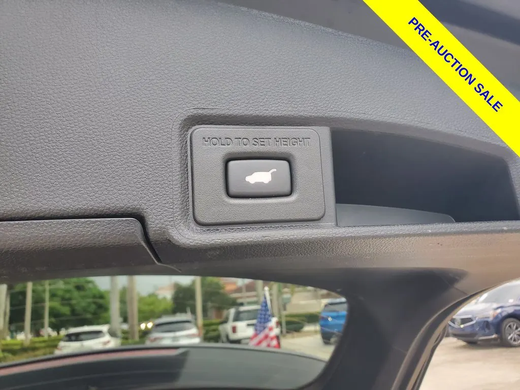 2025 Acura RDX SH-AWD - Photo 9