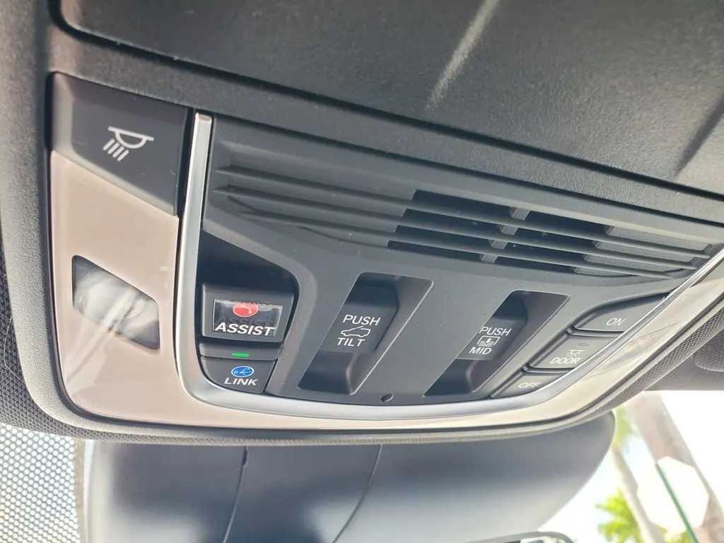 2025 Acura RDX A-Spec SH-AWD - Photo 35