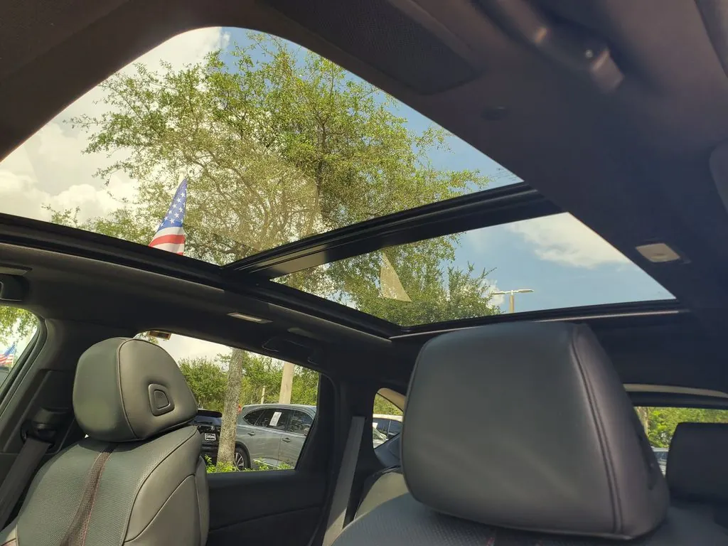 2025 Acura RDX A-Spec SH-AWD - Photo 18