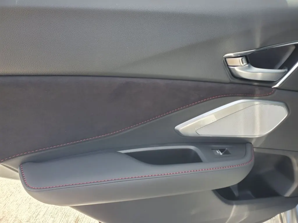 2026 Acura RDX A-Spec SH-AWD - Photo 8