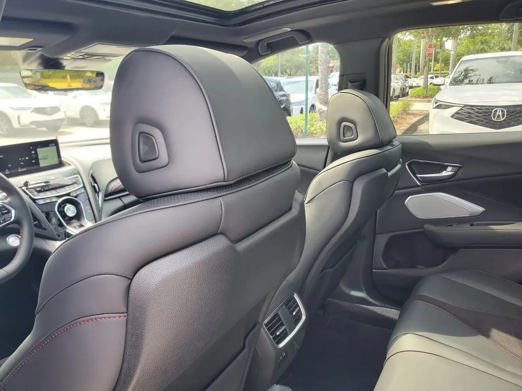 2026 Acura RDX A-Spec SH-AWD - Photo 6