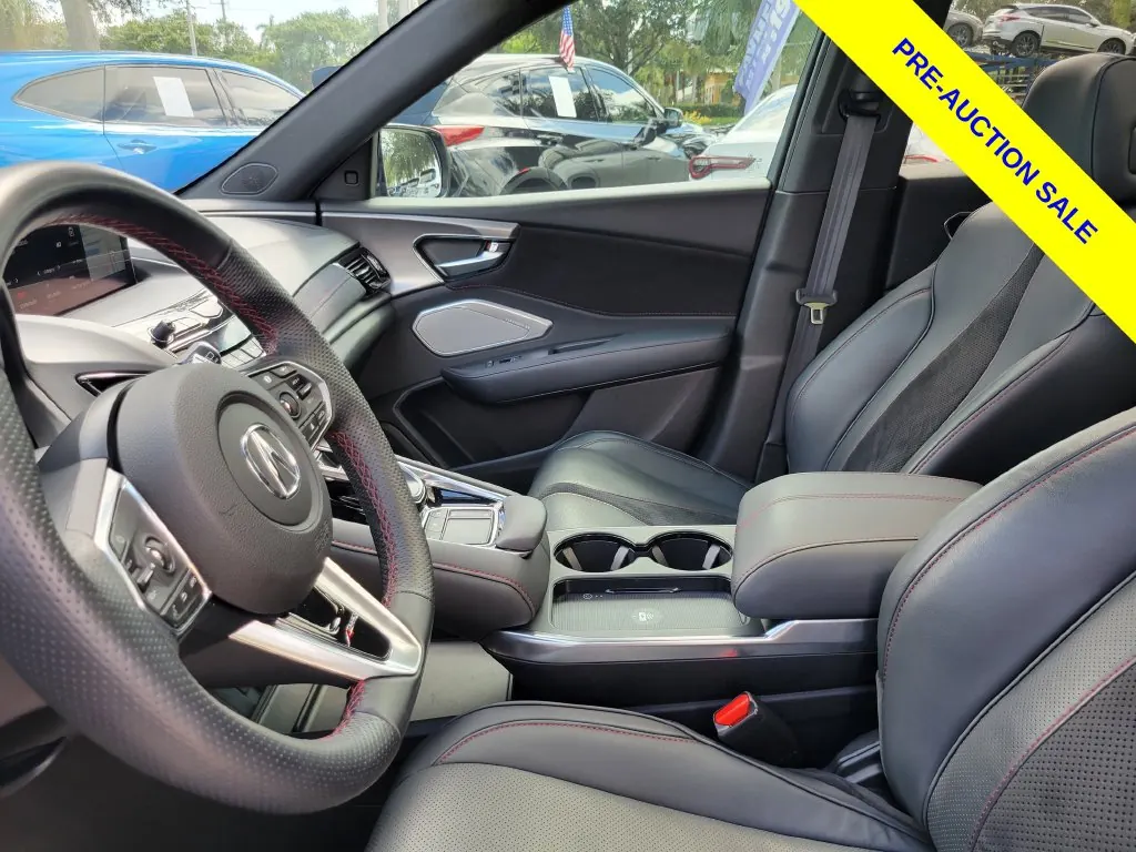 2025 Acura RDX A-Spec SH-AWD - Photo 16