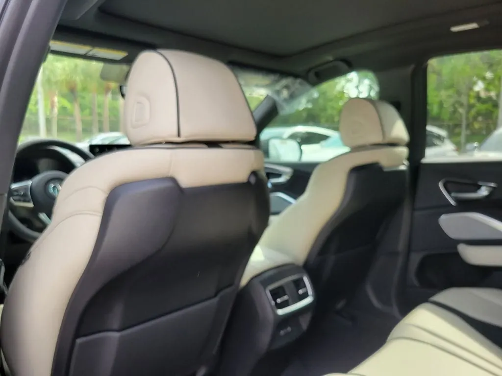 2026 Acura RDX A-Spec SH-AWD - Photo 7