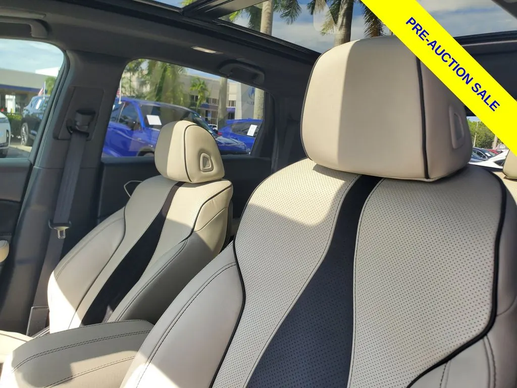 2025 Acura RDX A-Spec SH-AWD - Photo 16