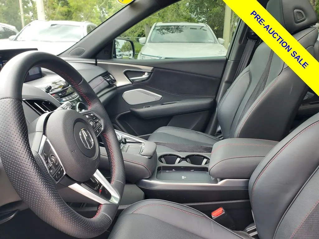 2025 Acura RDX A-Spec SH-AWD - Photo 16