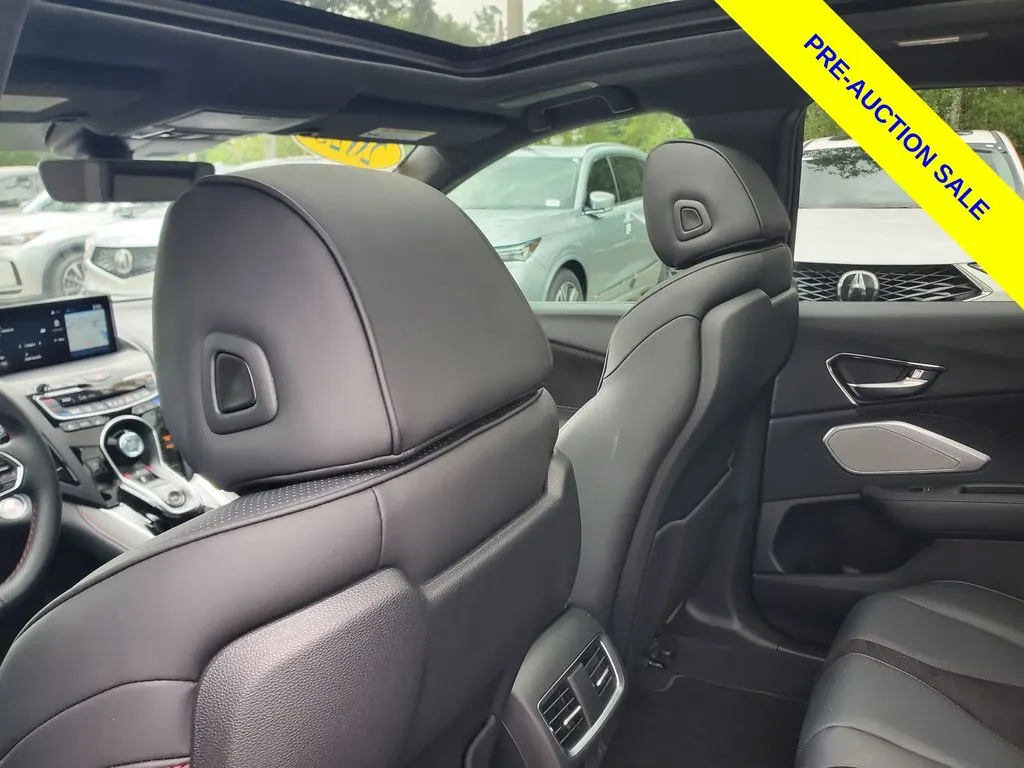 2025 Acura RDX A-Spec SH-AWD - Photo 11