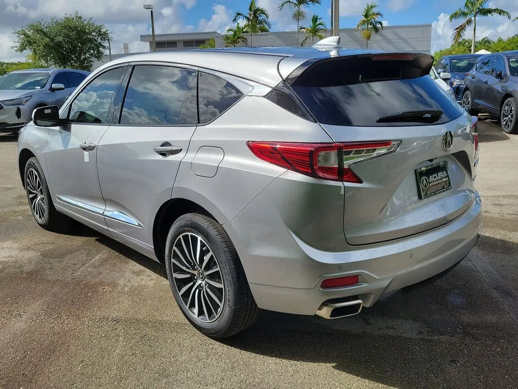 2026 Acura RDX SH-AWD Advance Package - Photo 5