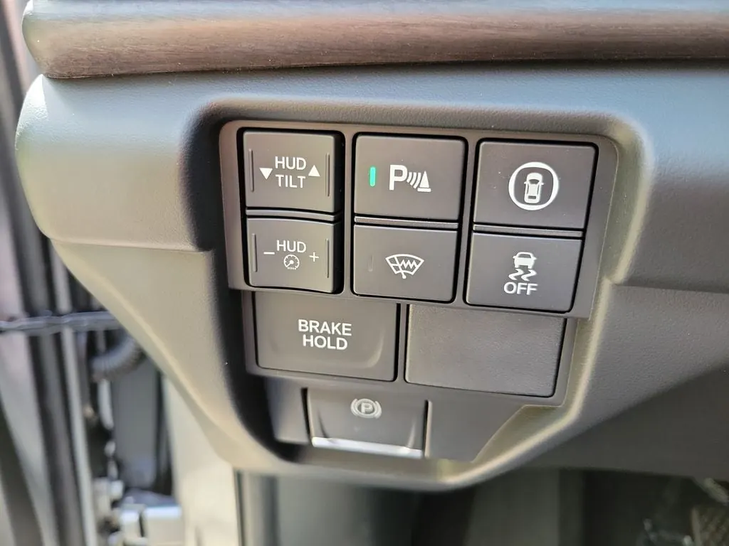 2026 Acura RDX SH-AWD Advance Package - Photo 18