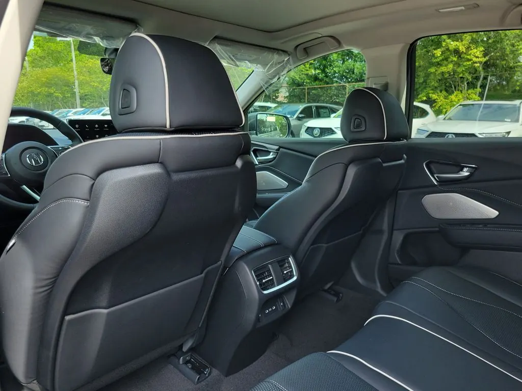2026 Acura RDX SH-AWD Advance Package - Photo 8