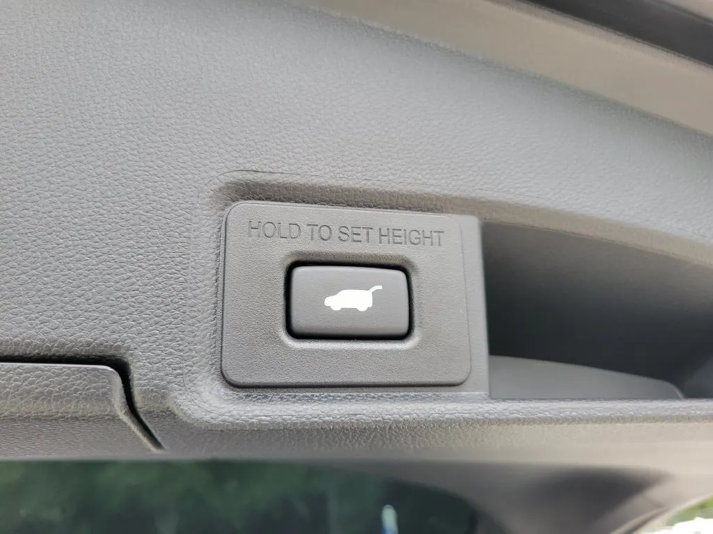 2025 Acura RDX A-Spec SH-AWD Advance Package - Photo 9