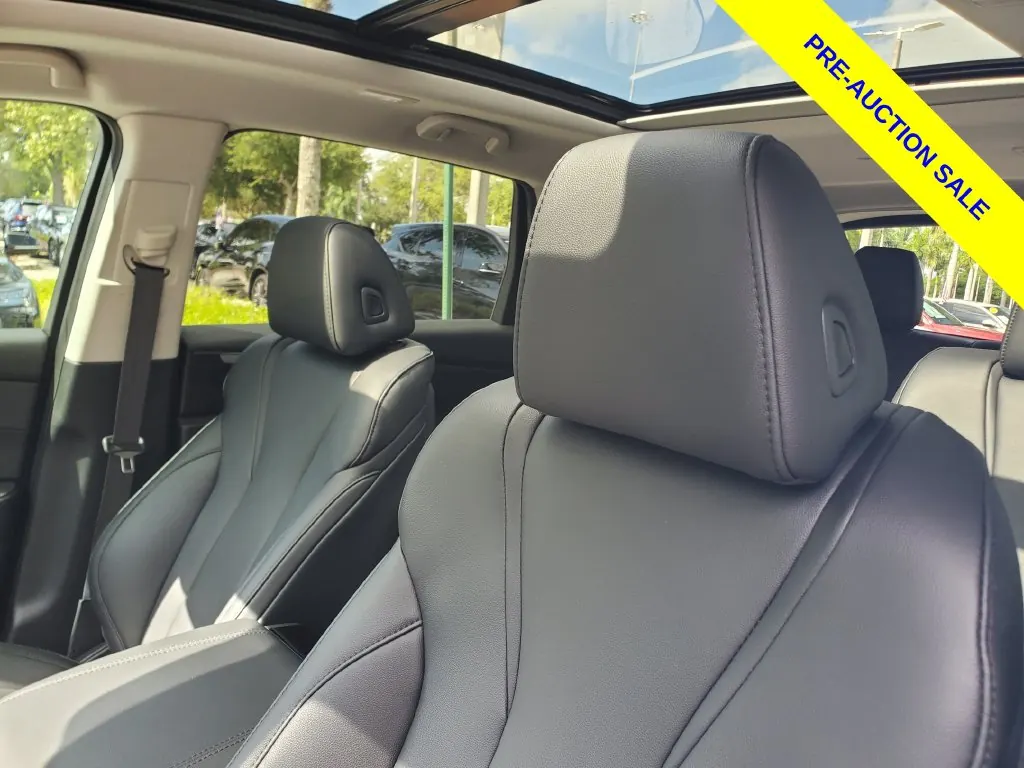 2025 Acura MDX Base - Photo 17