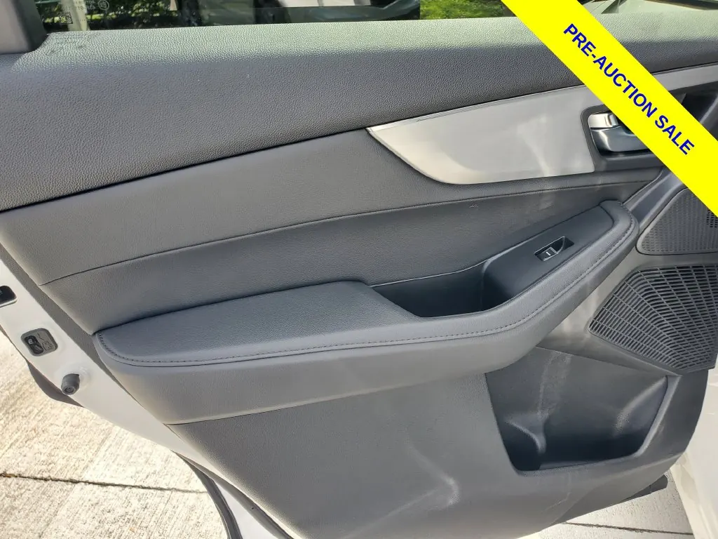 2025 Acura MDX Base - Photo 14