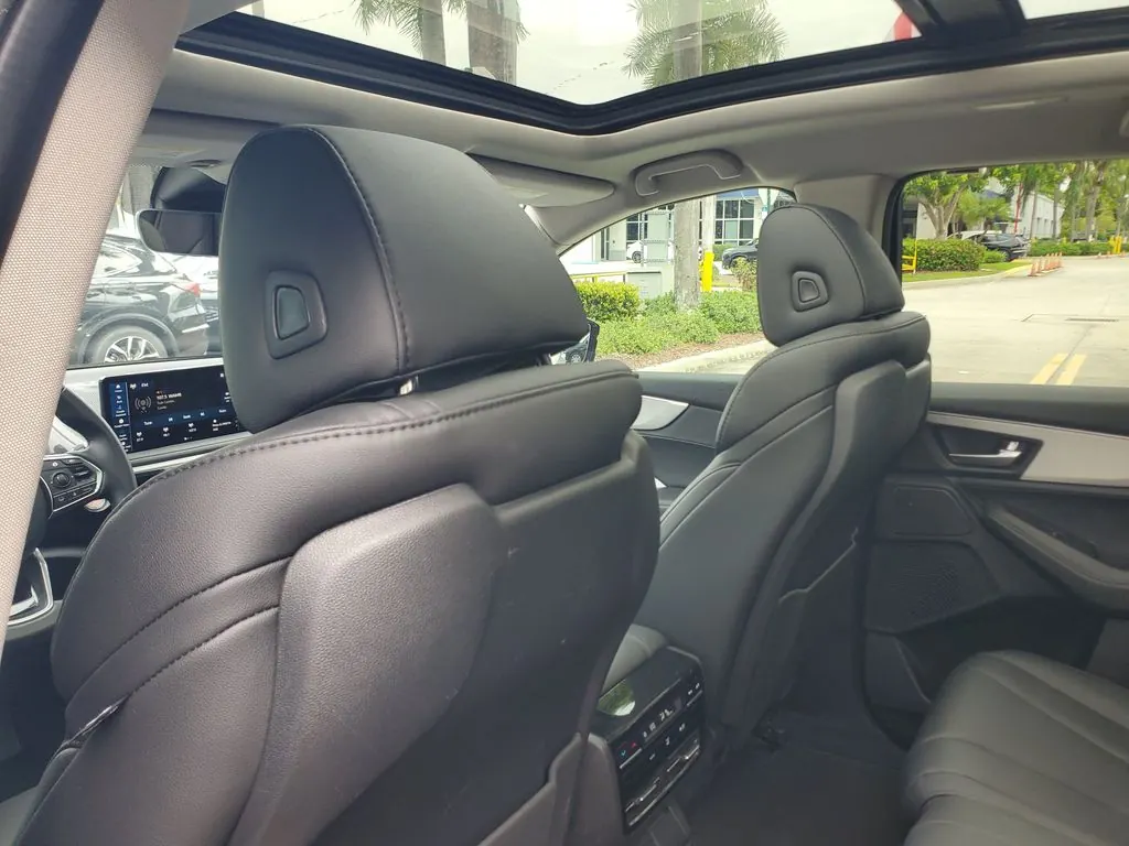 2025 Acura MDX Base - Photo 11