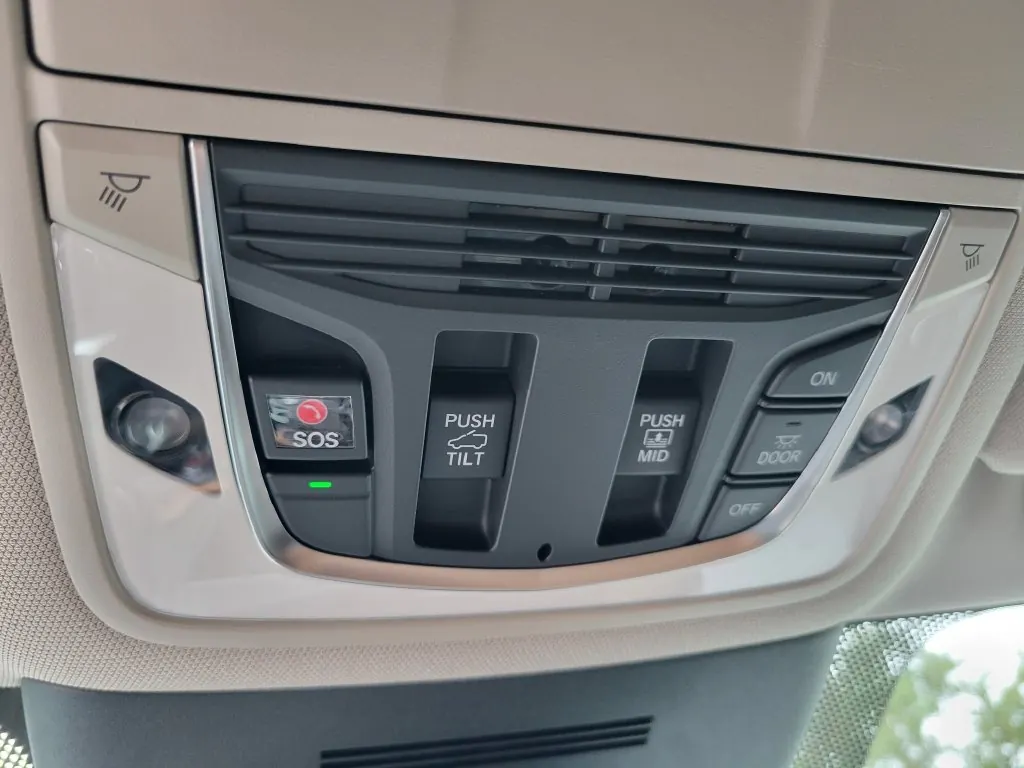 2025 Acura MDX Technology Package - Photo 34