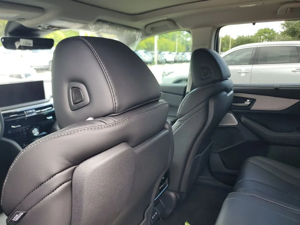 2026 Acura MDX Technology Package - Photo 7