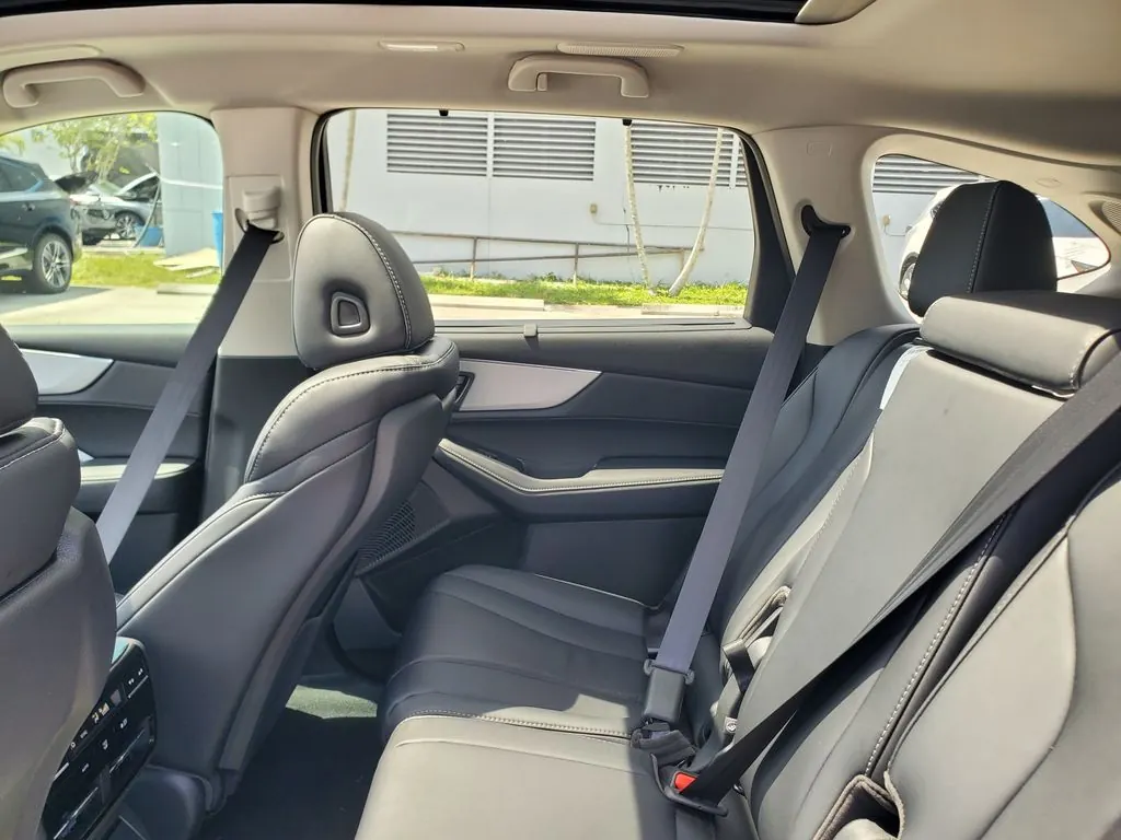 2026 Acura MDX Technology Package - Photo 7