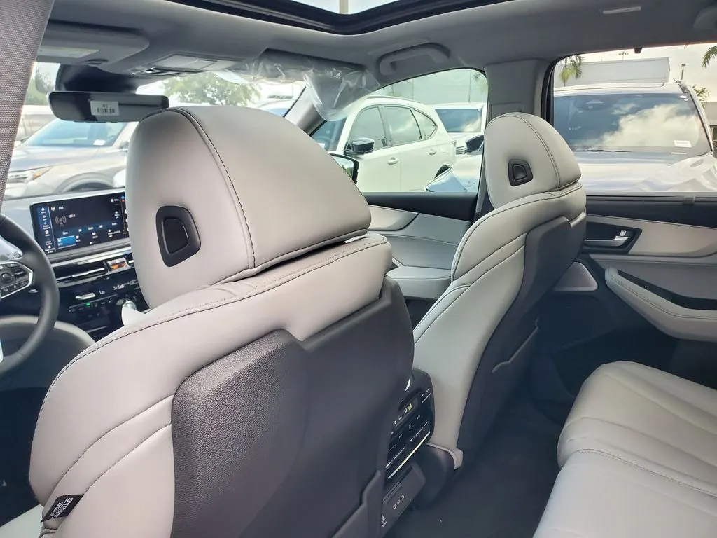 2026 Acura MDX Technology Package - Photo 6