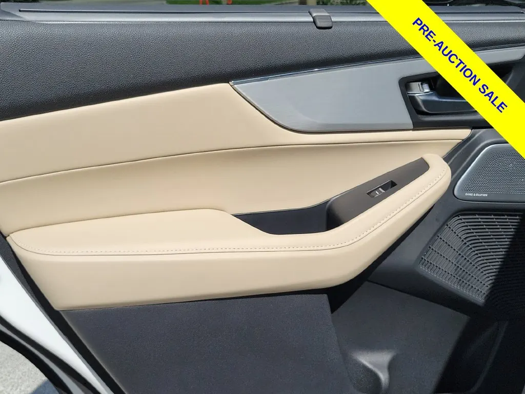 2025 Acura MDX Technology Package - Photo 17