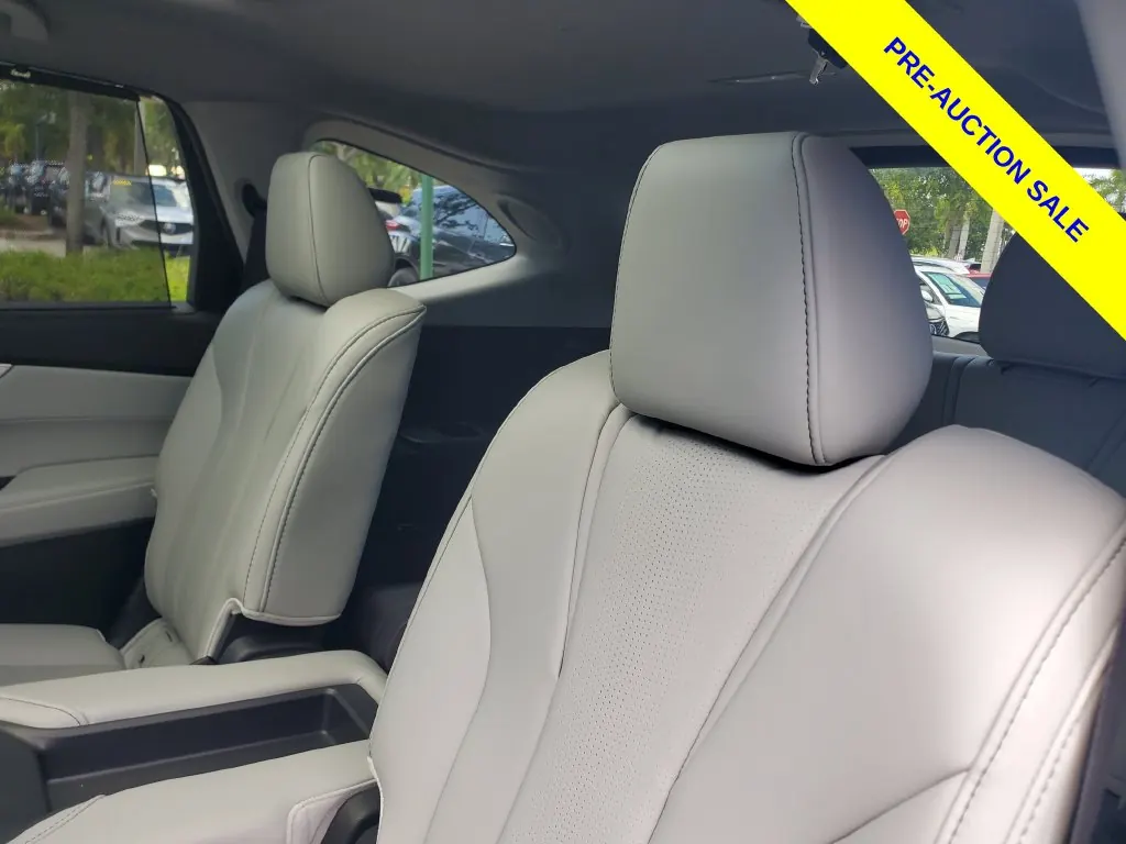 2026 Acura MDX Technology Package - Photo 13