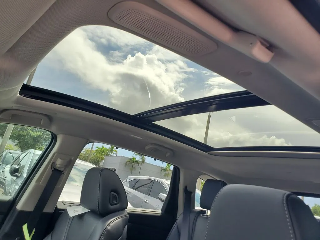2026 Acura MDX Technology Package - Photo 11