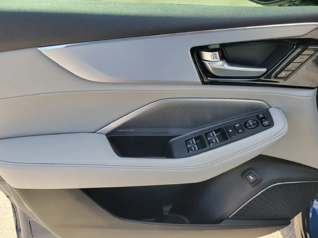 2026 Acura MDX Technology Package New 2026 Acura MDX - Photo 13