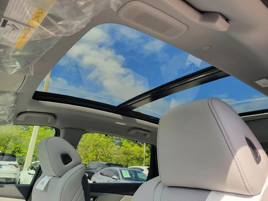 2026 Acura MDX Technology Package New 2026 Acura MDX - Photo 12