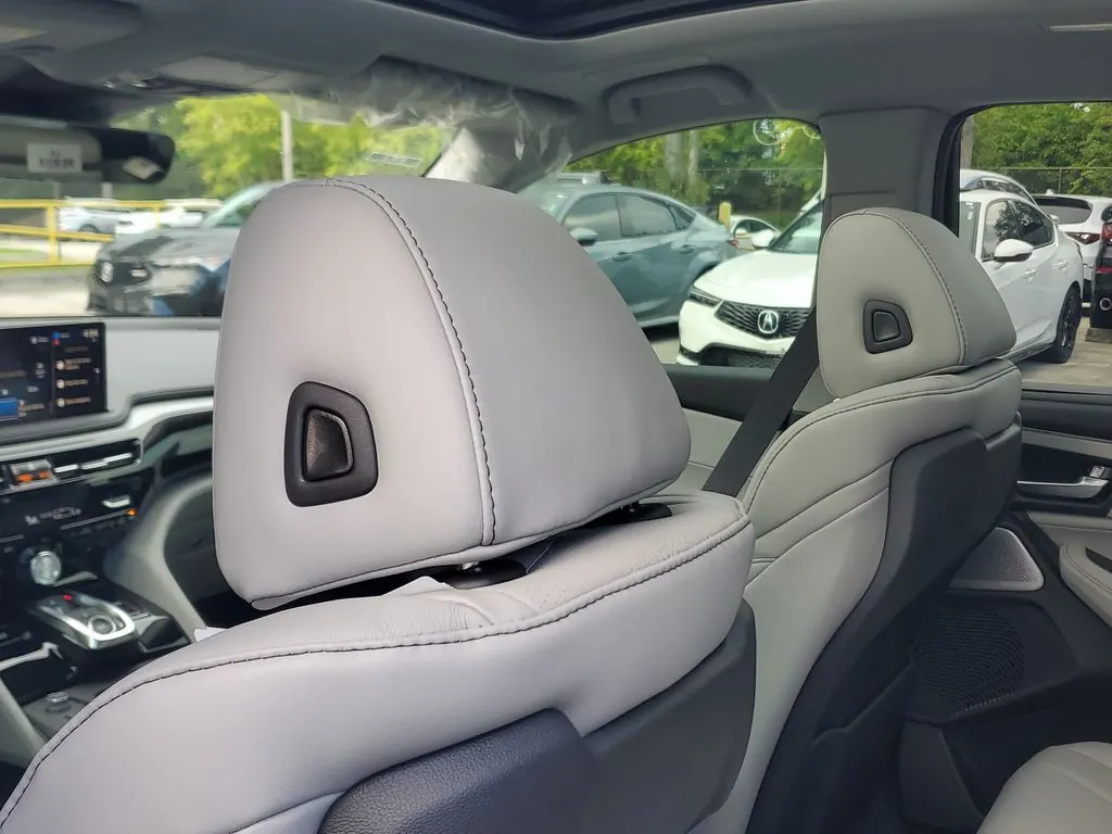2026 Acura MDX Technology Package - Photo 7