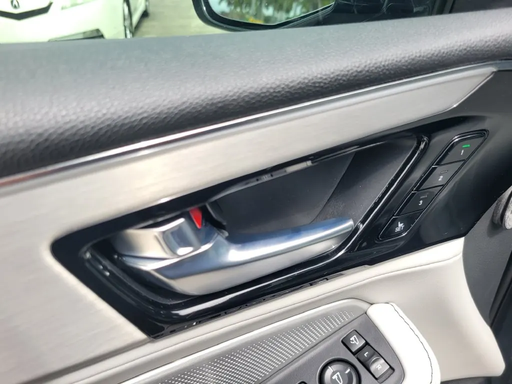 2025 Acura MDX Technology Package - Photo 22