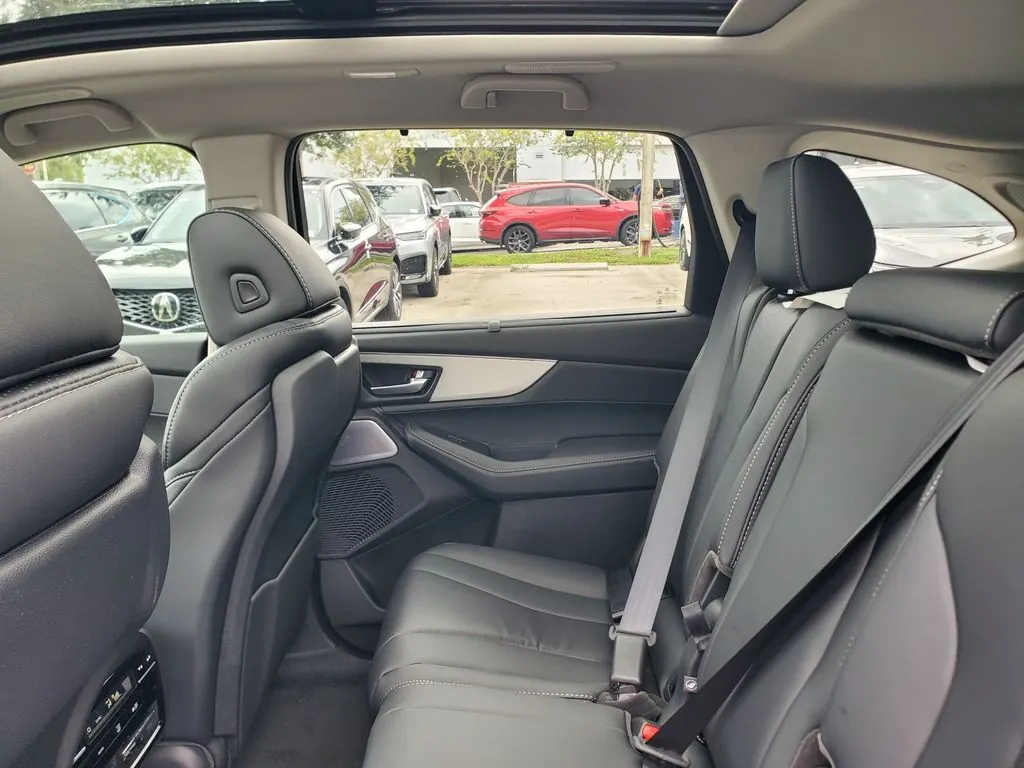 2026 Acura MDX Technology Package - Photo 7