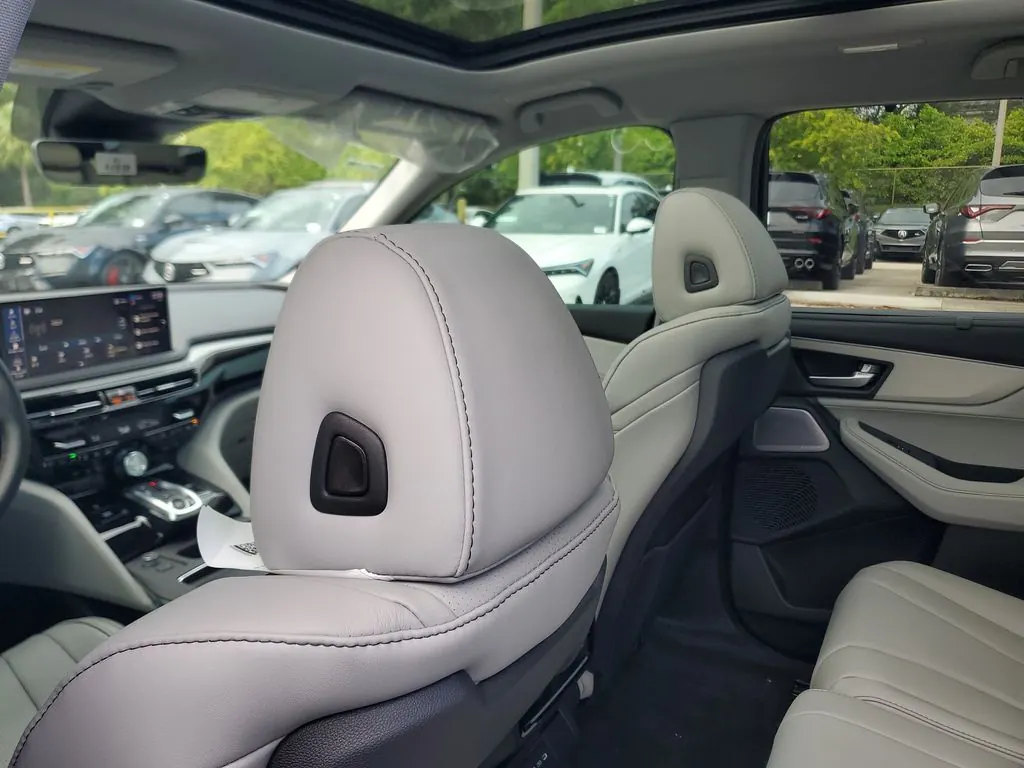 2026 Acura MDX Technology Package - Photo 7