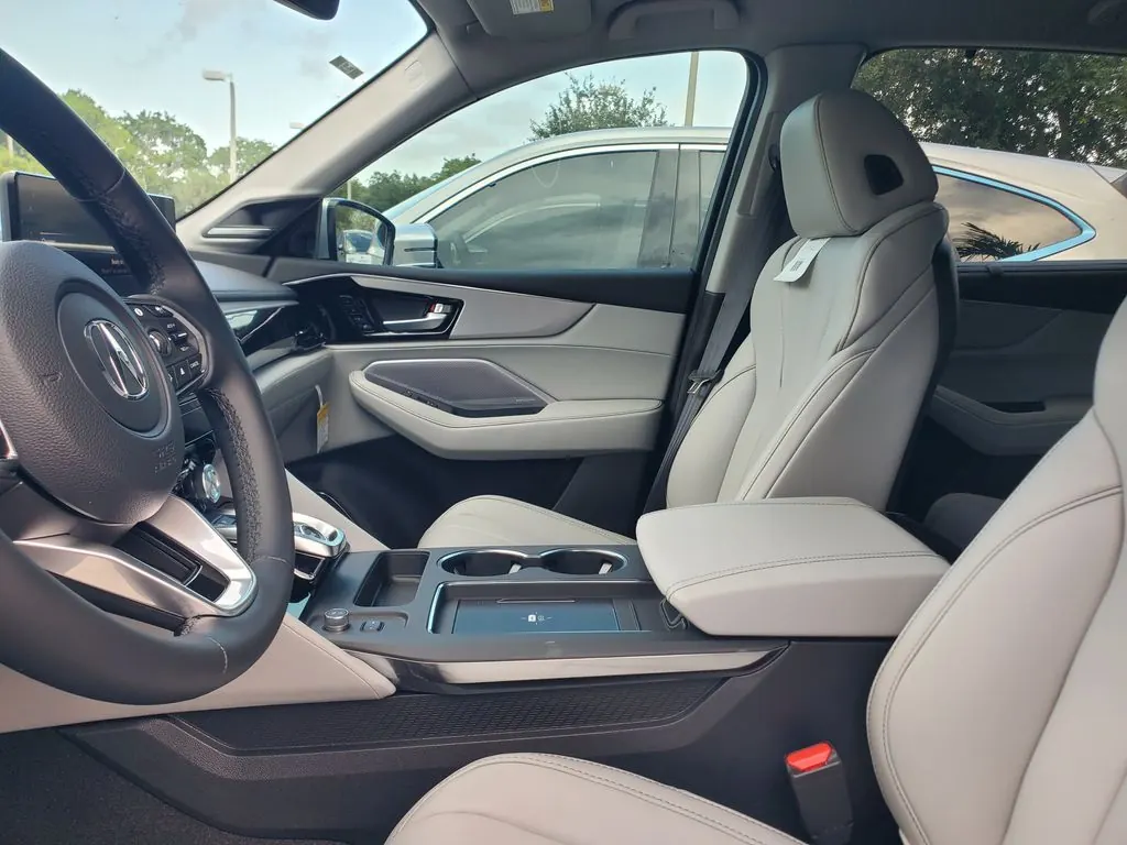 2026 Acura MDX Technology Package - Photo 10