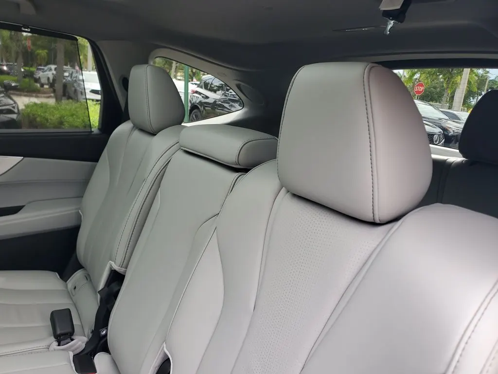 2026 Acura MDX Technology Package - Photo 12