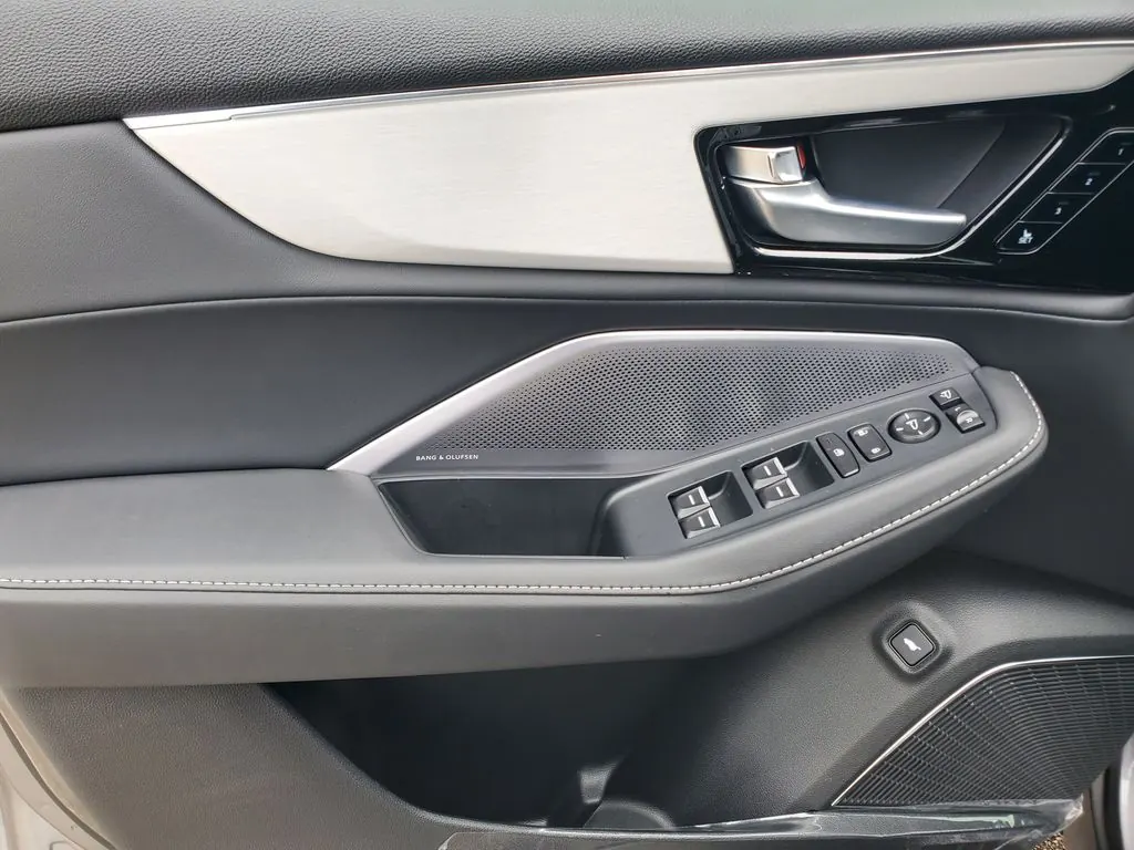 2026 Acura MDX Technology Package - Photo 12