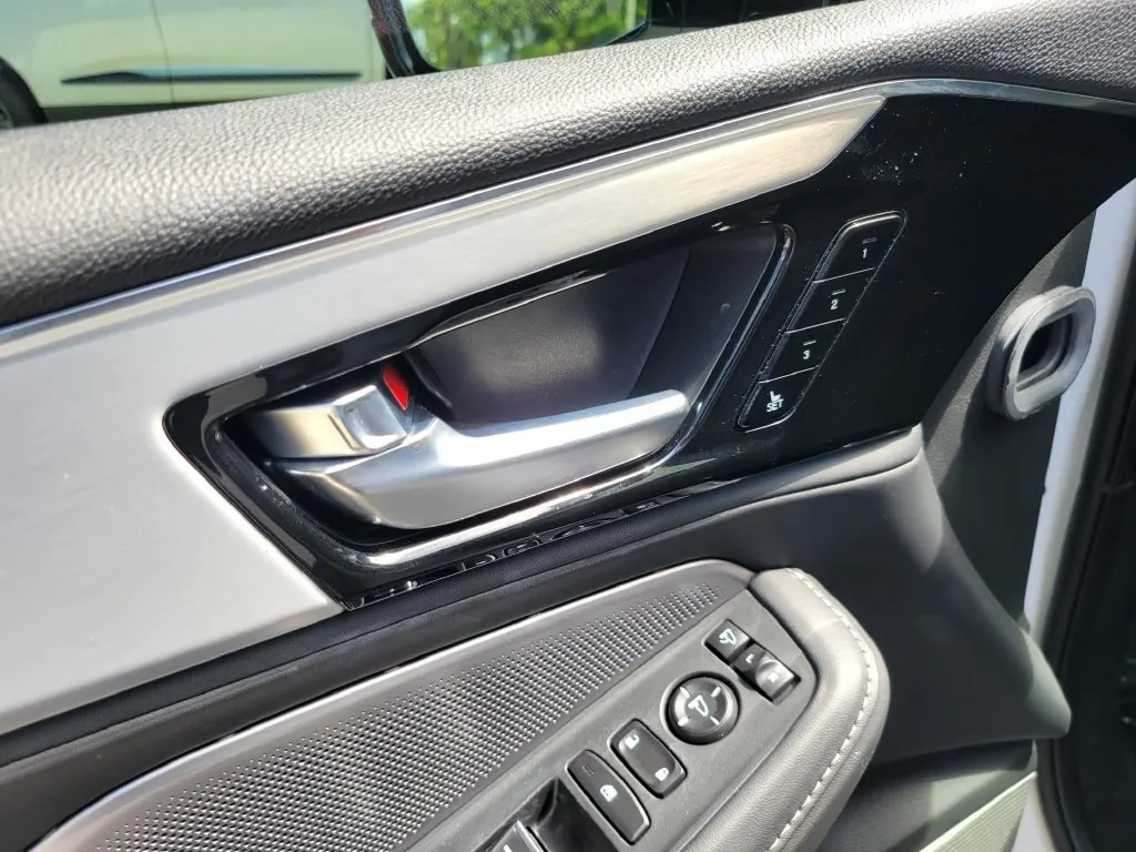 2025 Acura MDX Technology Package - Photo 21