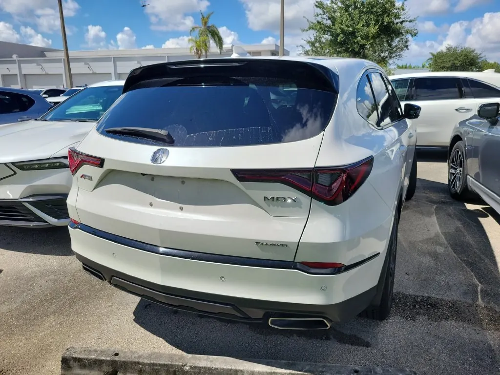 2024 Acura MDX A-Spec SH-AWD - Photo 7