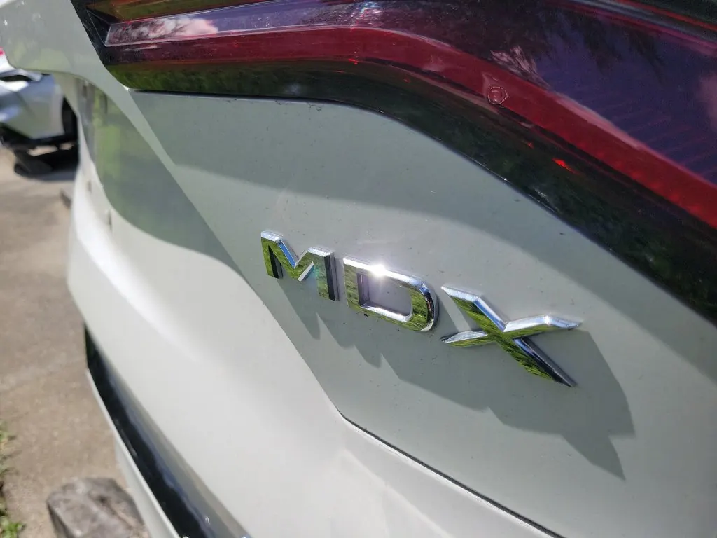 2024 Acura MDX A-Spec SH-AWD - Photo 8