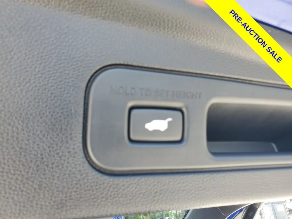 2025 Acura MDX A-Spec SH-AWD - Photo 9
