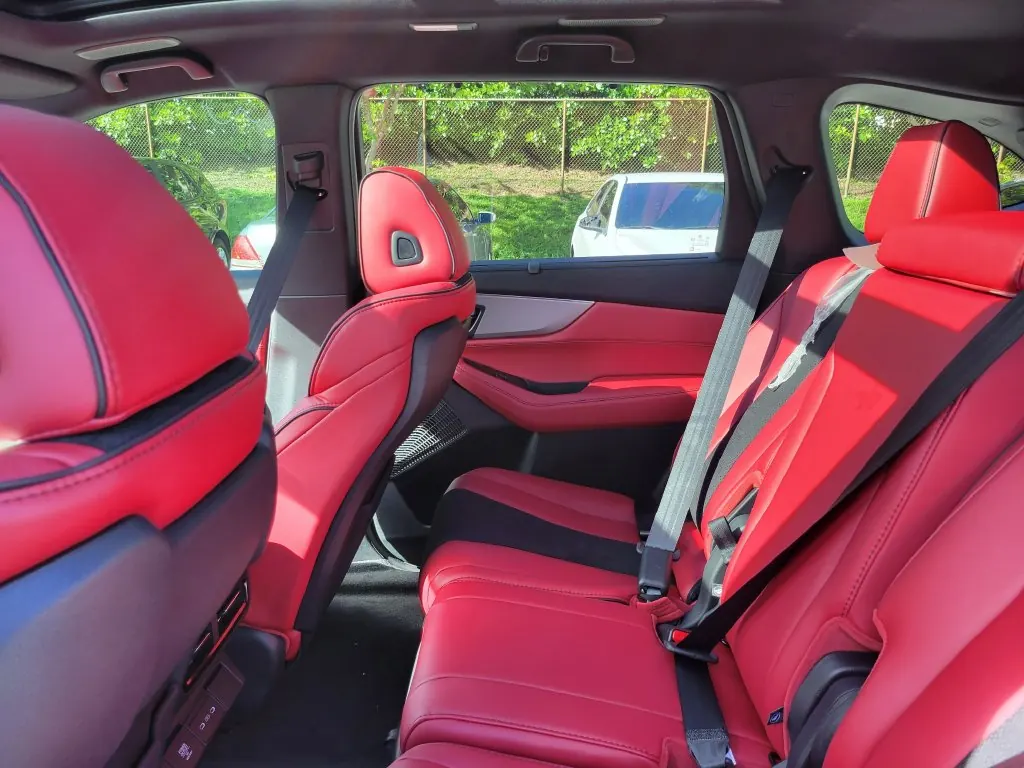 2026 Acura MDX A-Spec SH-AWD - Photo 7