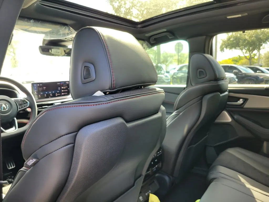 2026 Acura MDX A-Spec New 2026 Acura MDX - Photo 6