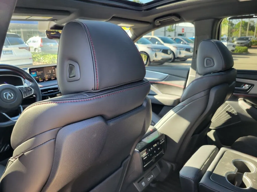 2023 Acura MDX A-Spec SH-AWD - Photo 11