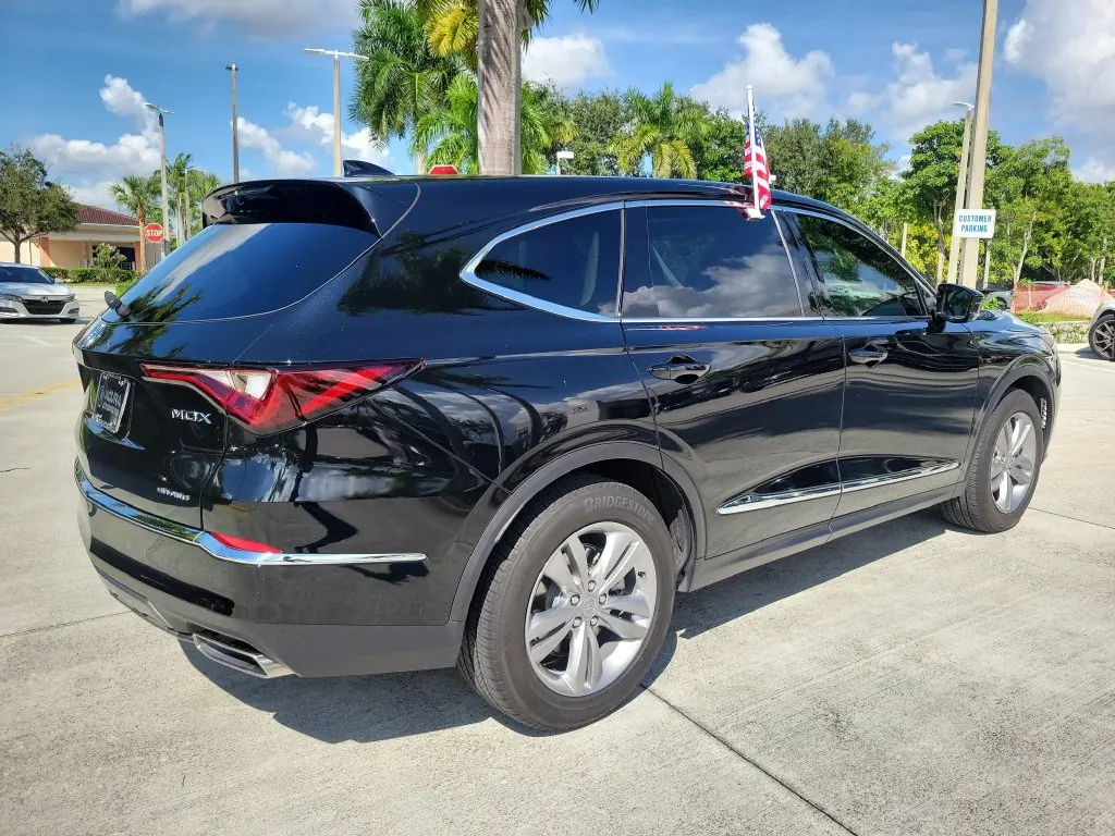 2025 Acura MDX SH-AWD - Photo 7