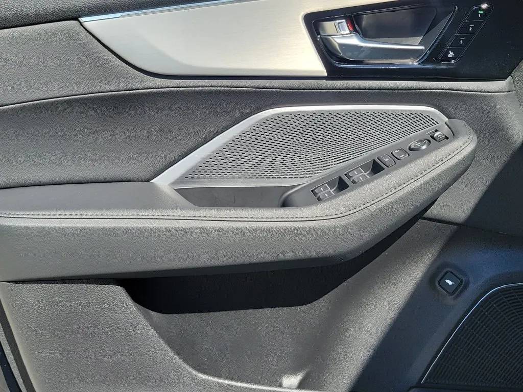 2025 Acura MDX SH-AWD - Photo 20