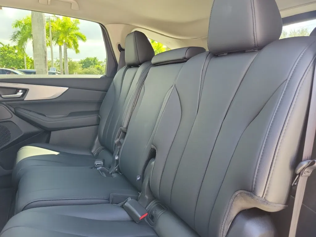 2025 Acura MDX SH-AWD - Photo 13