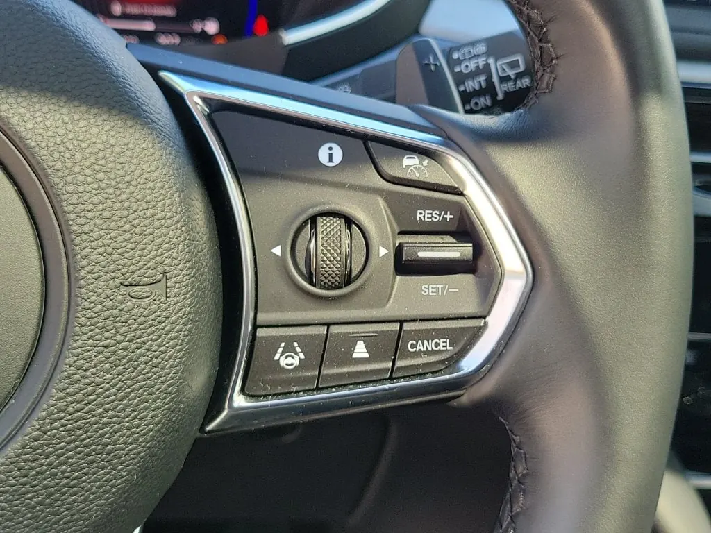 2025 Acura MDX SH-AWD - Photo 30